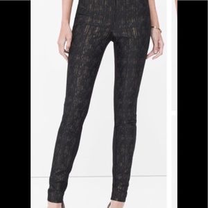 White House Black Market Black/Gold Pants - size 6